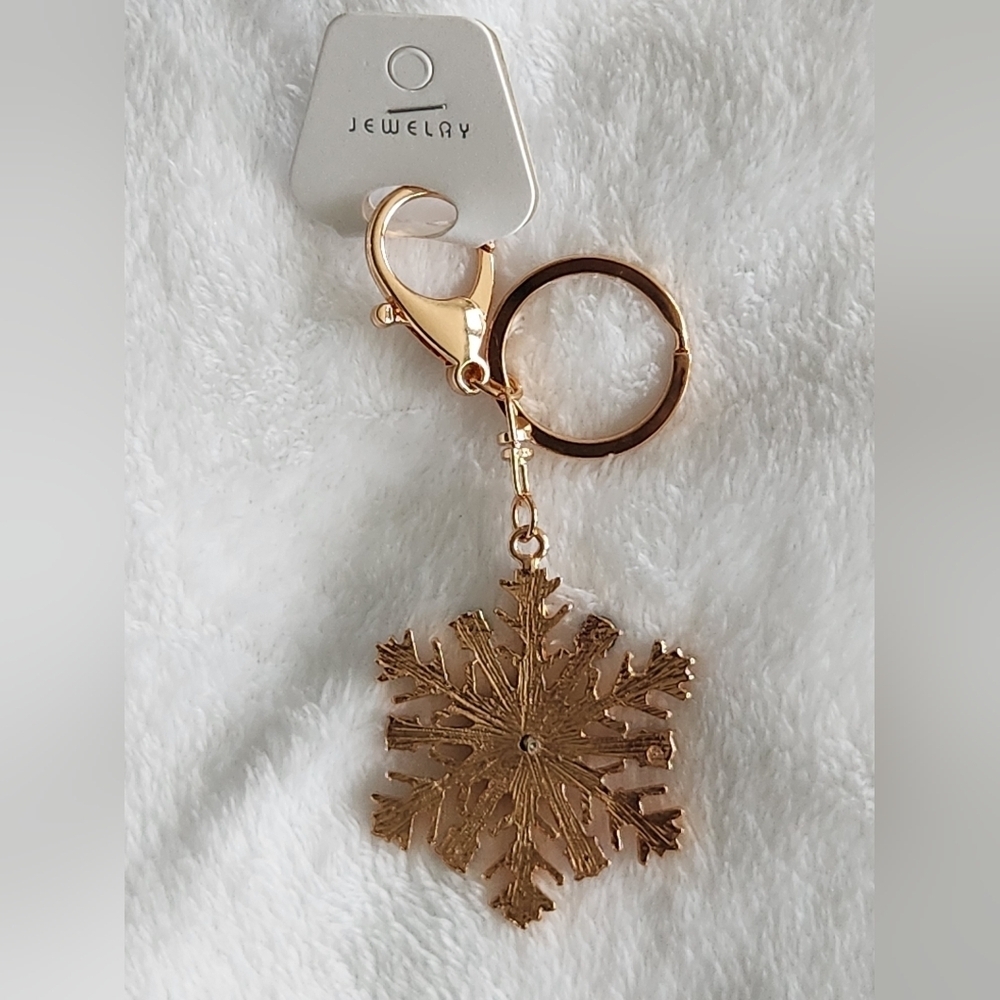 Christmas Colorful Snowflake Keychain with Multicolor Accents Bag Charm - Picture 3 of 3